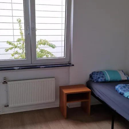Schoene Monteurwohnung Fewo Mit 6 Schlafzimmern Im Zentrum Von Bingen Apartamento Bingen am Rhein