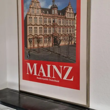 Schöne Monteurwohnung Fewo mit 6 Schlafzimmern im Zentrum von Bingen Apartment