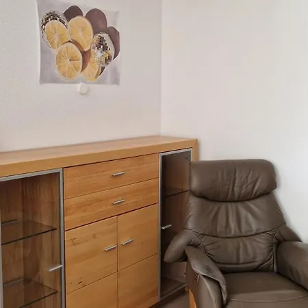 Schöne Monteurwohnung Fewo mit 6 Schlafzimmern im Zentrum von Bingen Apartment